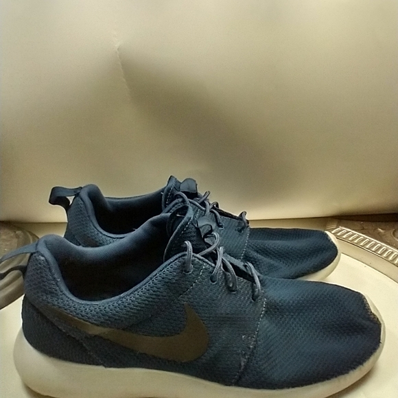 Nike Other - Nike Roche Run Midnight Navy Running Shoes Men's sz 11